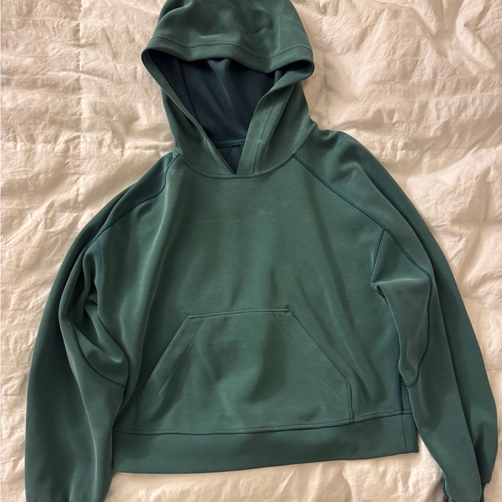 Lululemon softstream hoodie 
Size 4